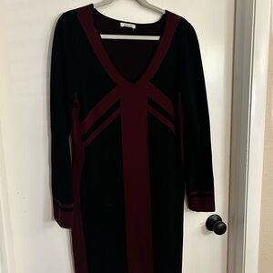 Max Studio Black and Burgundy Long Sleeve Dress